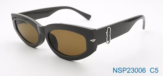 Ouyuan 新ファッションプラスチック金属オーバル装飾サングラス女性